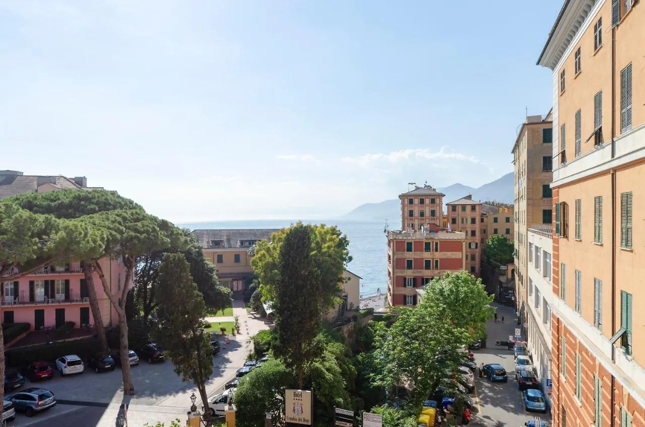 Joivy Bright Apt For 5, Near Beach, In Camogli 0*,